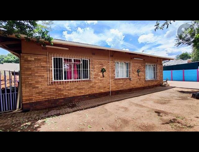 3 BEDROOM HOUSE FOR SALE IN VANDERBIJLPARK CW 3
